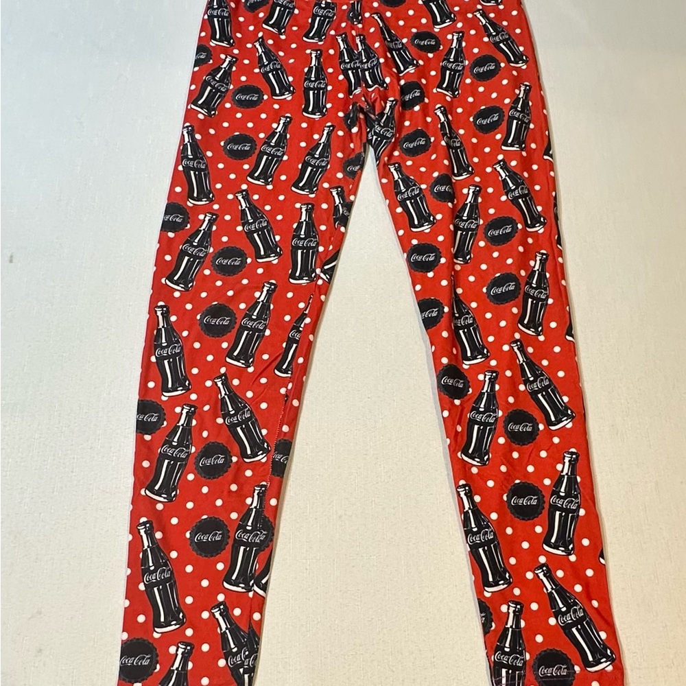 Coca-Cola Bottle Print Leggings Amelia Rose OS